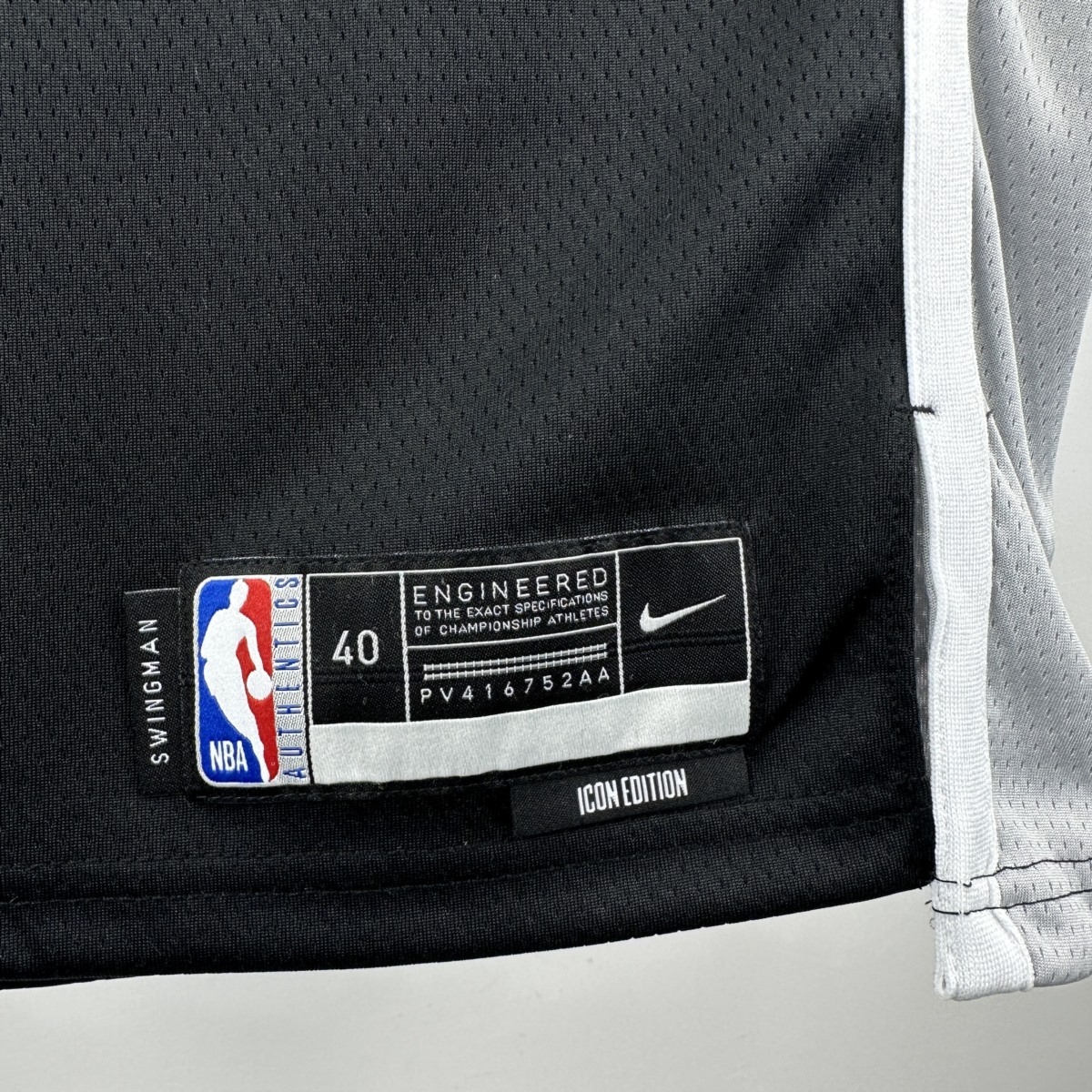 NBA San Antonio Spurs FOX#4 2022/23 Black Icon Edition Swingman Jersey S-XXL