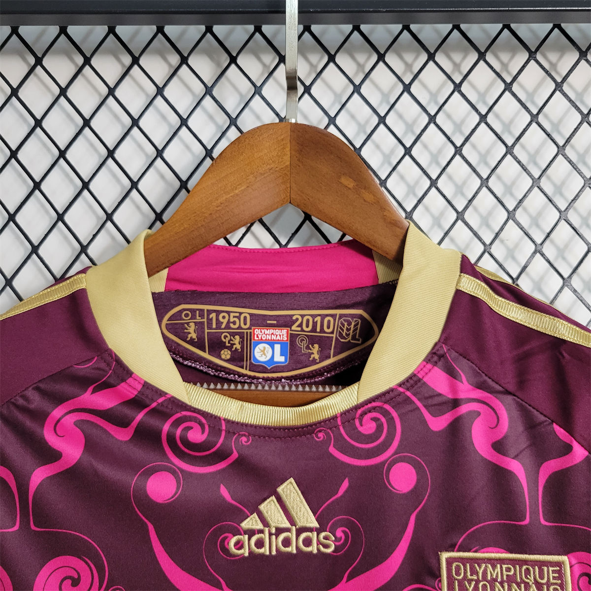Retro Lyon 2010/11 jersey Fan Version