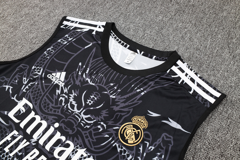 24/25 Real Madrid Black Training Set Shirt and Shorts