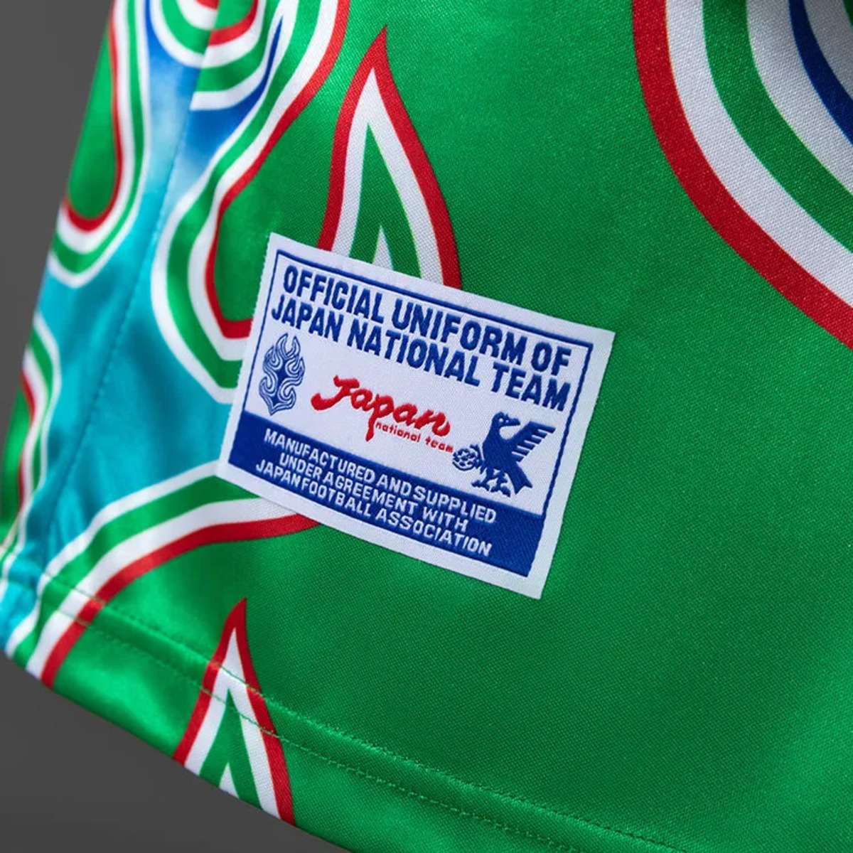 Retro Japan 1998 Goalkeeper Green Fireworks jersey Fan Version