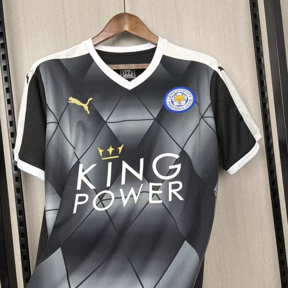 Retro Leicester City 2015/16 Away Jersey Fan Version