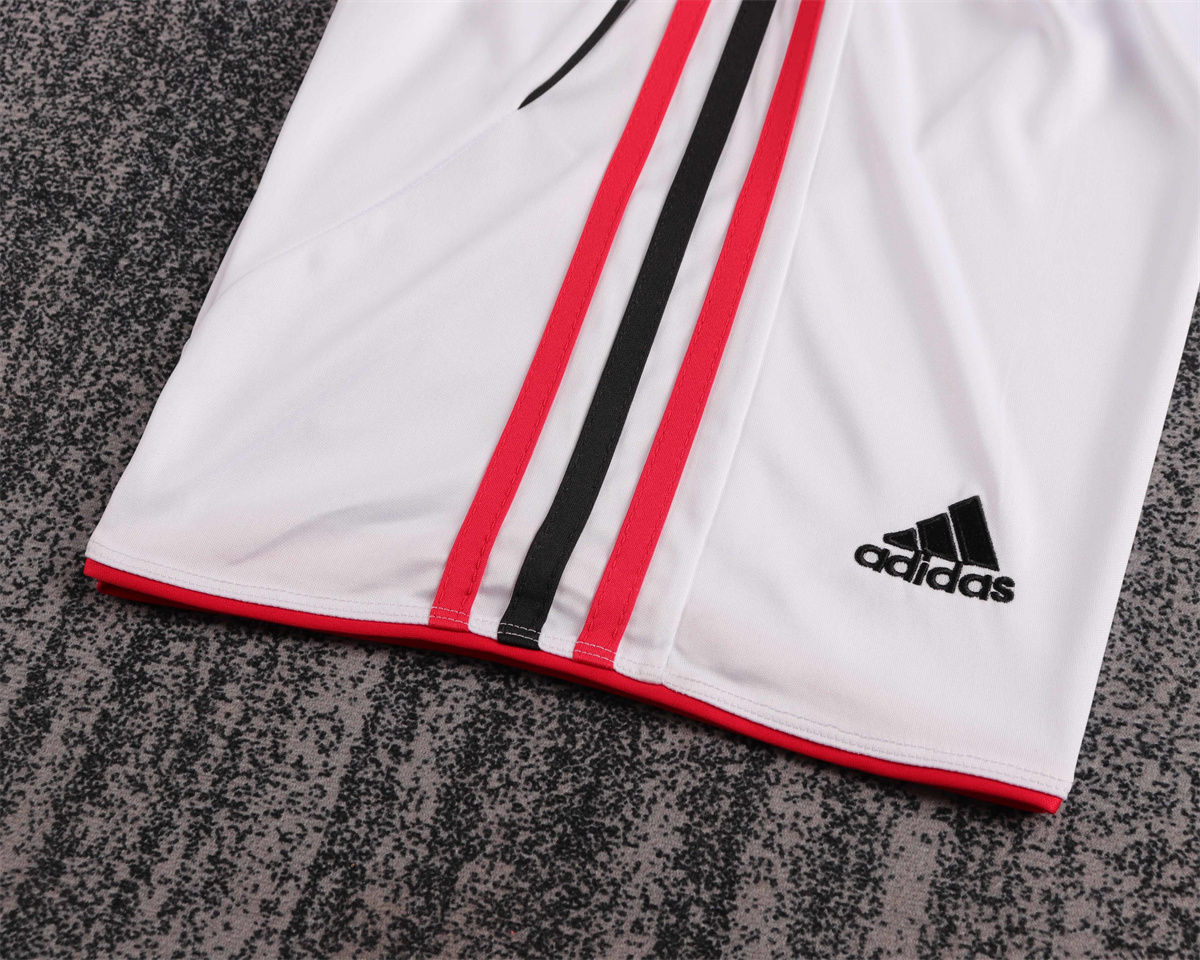 Retro AC Milan 2006/07 Away jersey Kid Kits Size 16-28