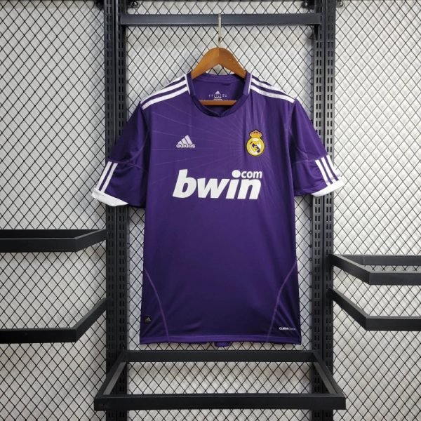 Retro Real Madrid 10/11 Third jersey Fan Version