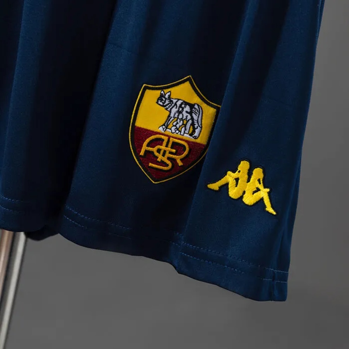 Retro Roma 2001/02 Home Kid Kits