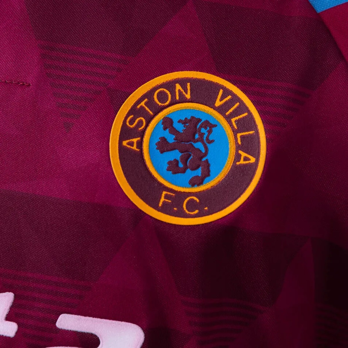 Retro Aston Villa 1998 Home jersey Fan Version