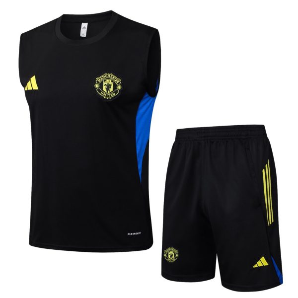 2026 Manchester United Black Training Set Shirt andShorts