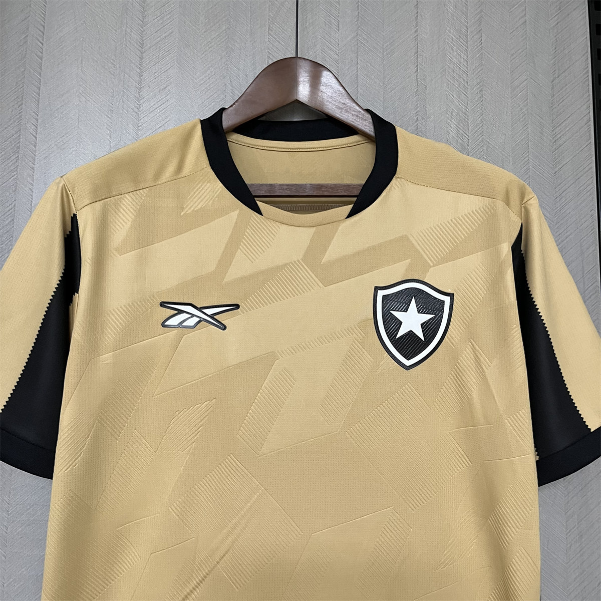 Botafogo 24/25 Goalkeeper Gold Jersey Fan Version