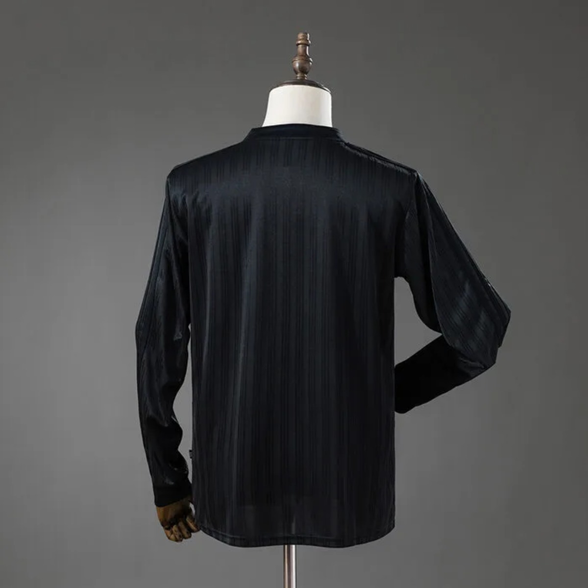Retro Liverpool 1995 Black Jersey Long Sleeve Fan Version