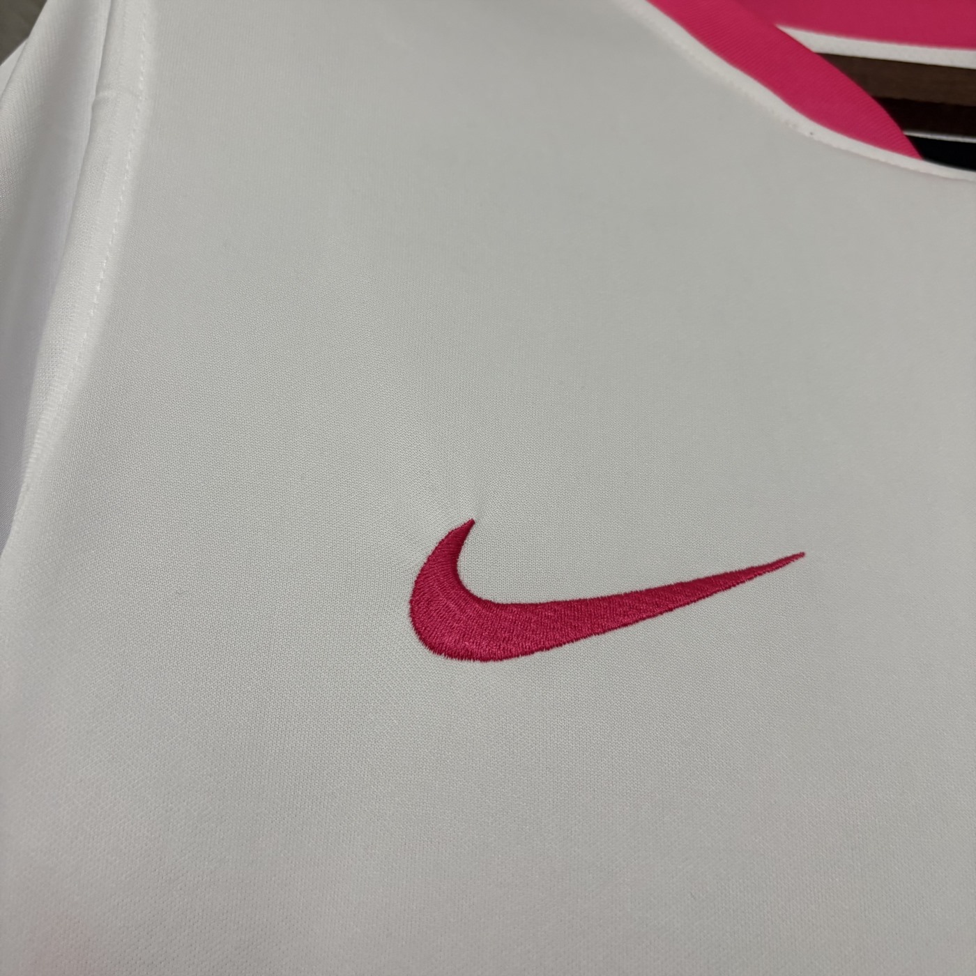 2025/26 Sporting Lisbon Pink October Edition jersey Fan version