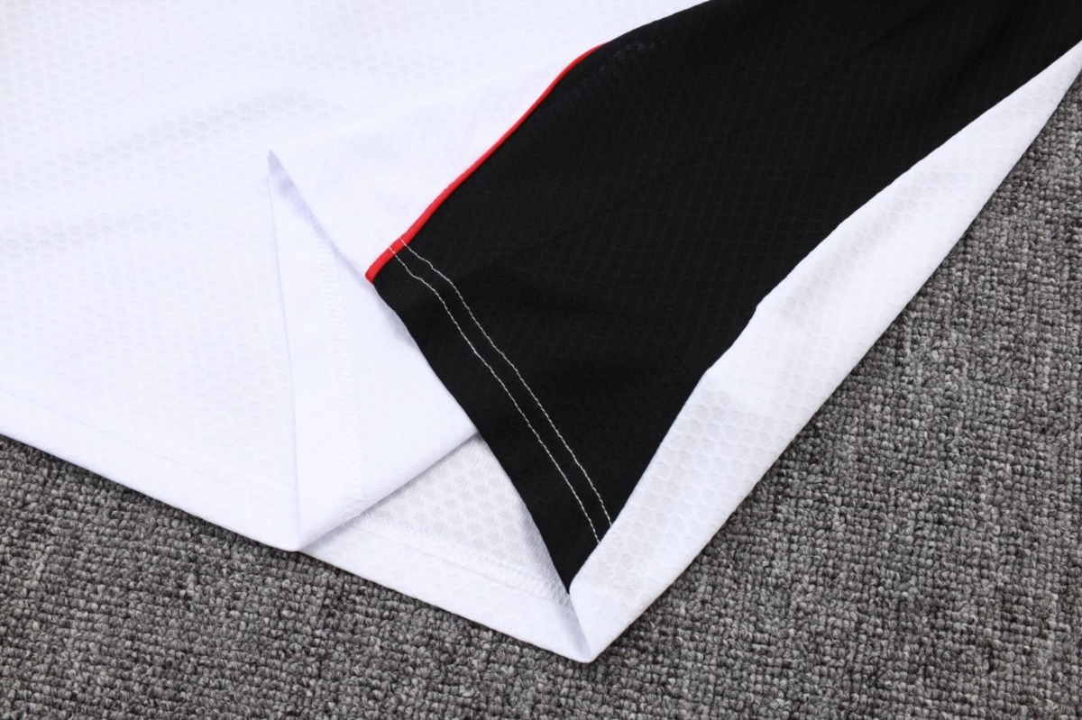 2026 Bayern Munich White Training Set Shirt and Shorts 0sold