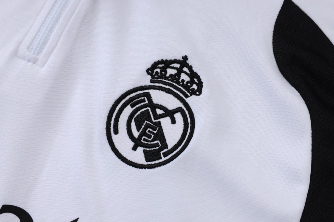 2026 Real Madrid White Long-sleeved half-pull training kit