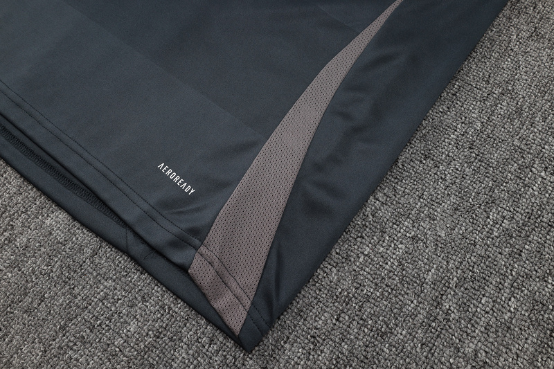 24/25 Real Madrid Grey Long-sleeved half-pull training kit Football team kit