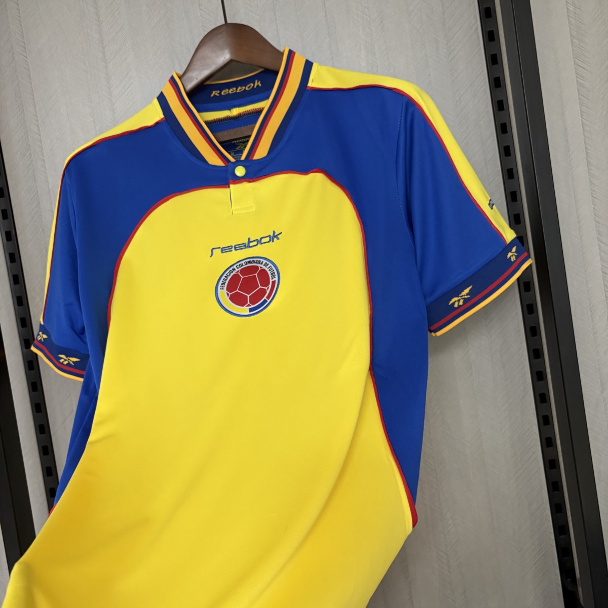 Retro Colombia 2001 Home jersey Fan Version