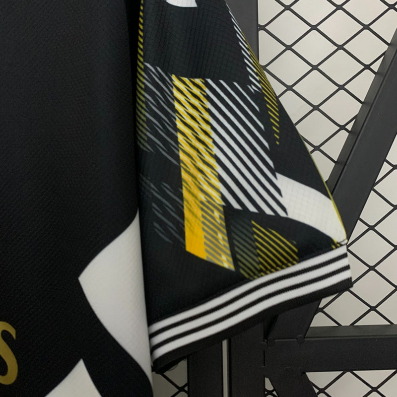 25/26 Real Madrid Special Edition Jersey Fan Version
