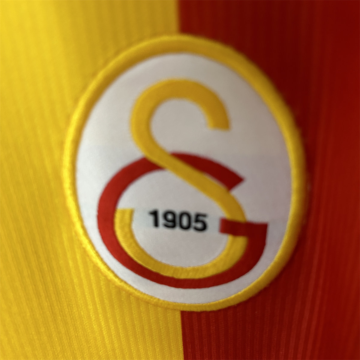 Retro Galatasaray 99/00 home jersey Fan Version