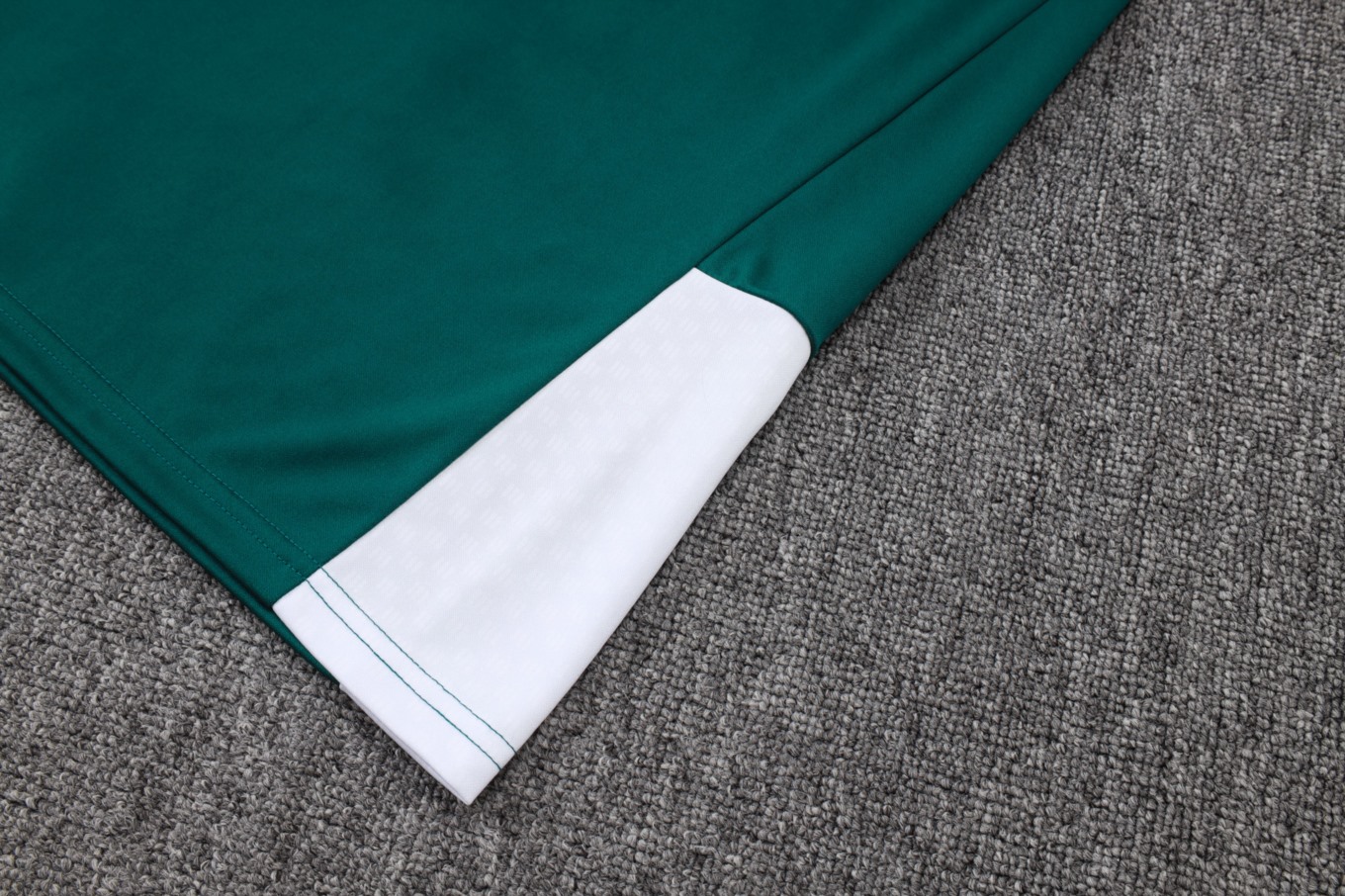 2026 Italy Dark green Long-sleeved half-pull training kit