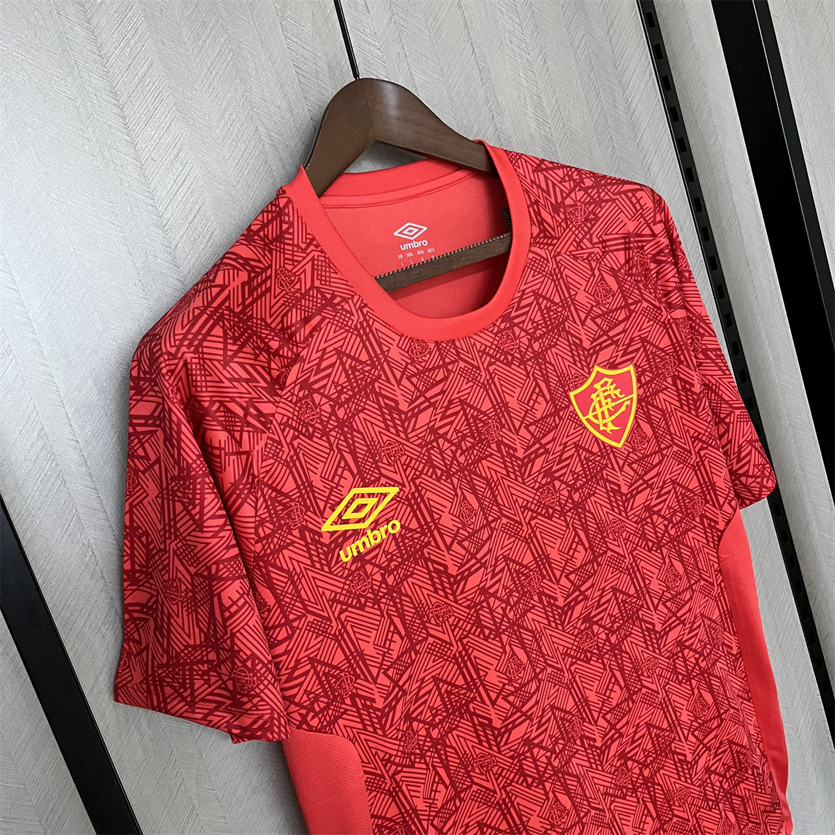 2024/25 Fluminense Training clothing red  jersey Fan Version