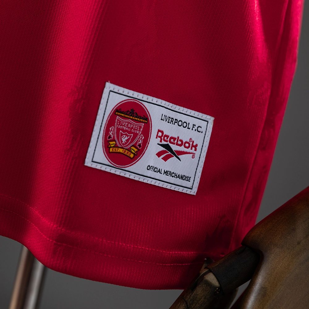 Retro Liverpool 1996/97 Home jersey Fan Version