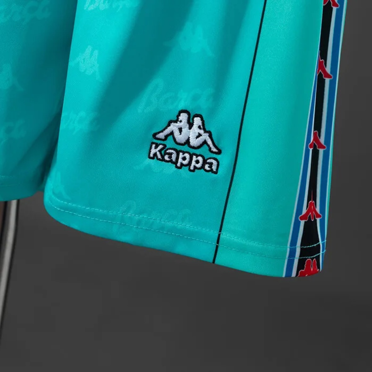 Retro Barcelona 1996/97 Away Kid Kits