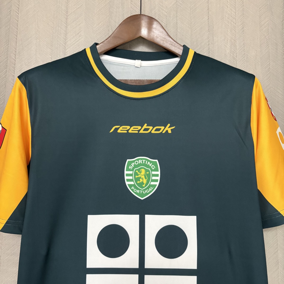 Retro Sporting Lisbon 2002/03 Training jersey Fan Version