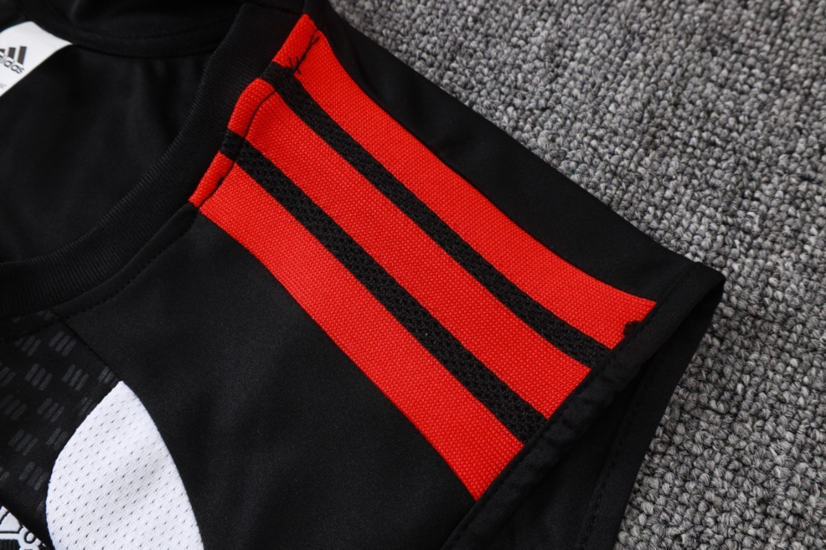 2026 Arsenal Black Training Set Shirt and Shorts