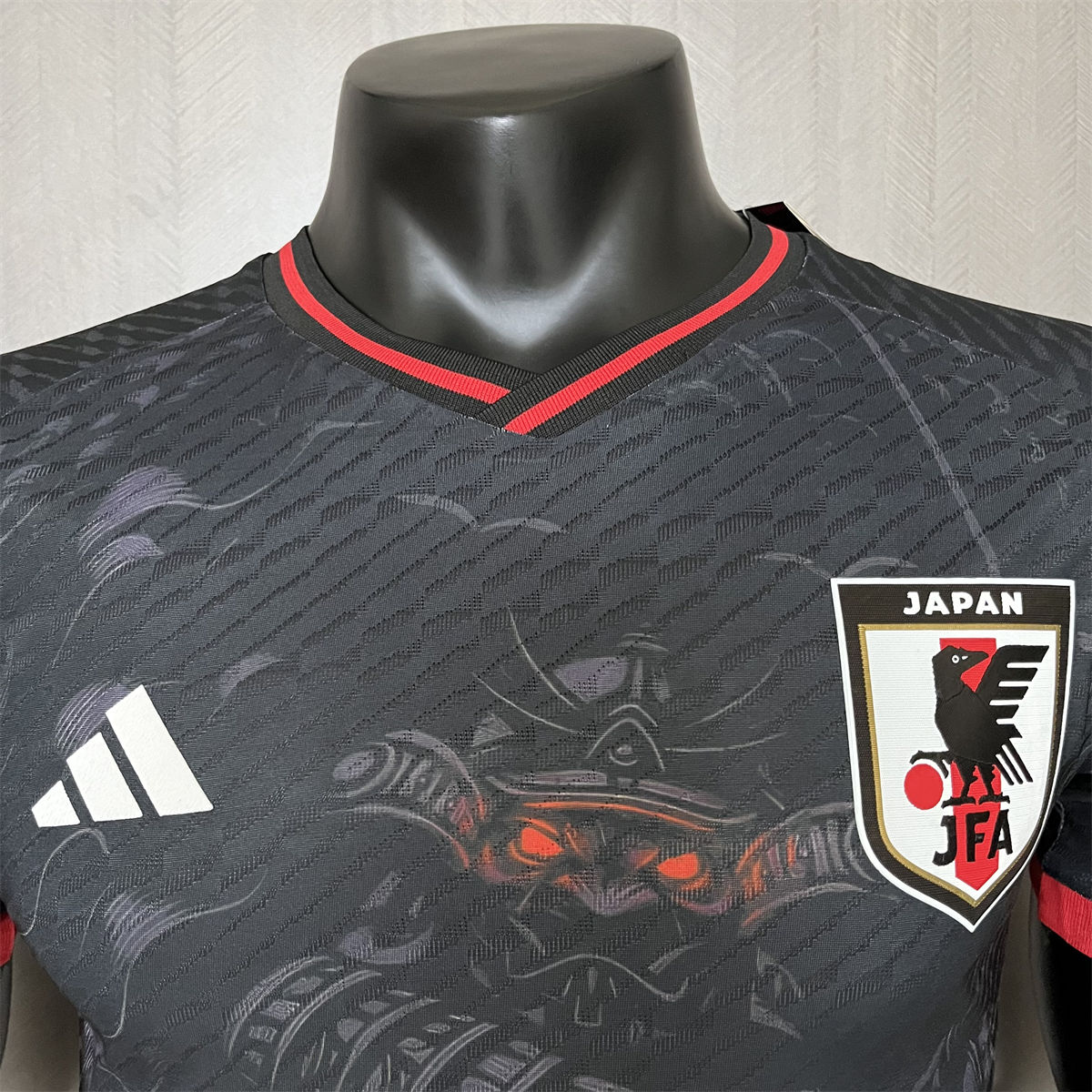 24/25 Japan Special Edition Black Jersey Player Version