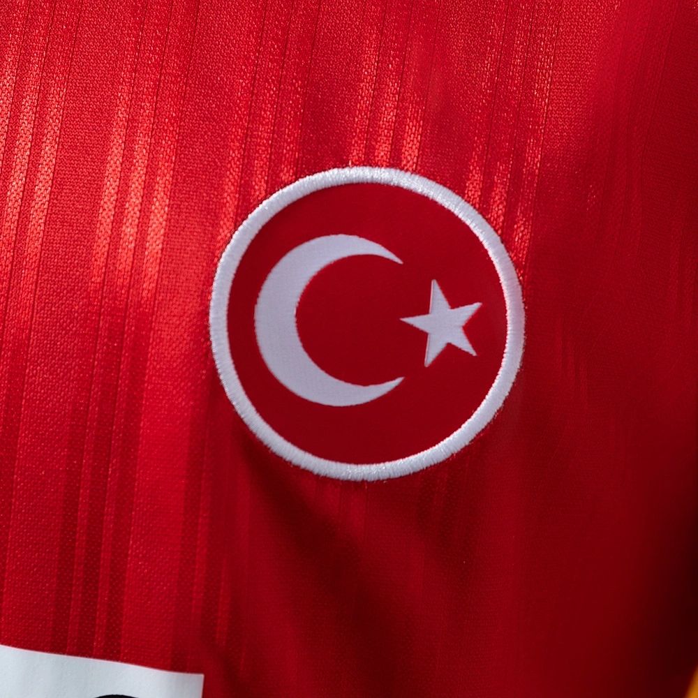Retro Galatasaray 1996/97 home jersey Fan Version