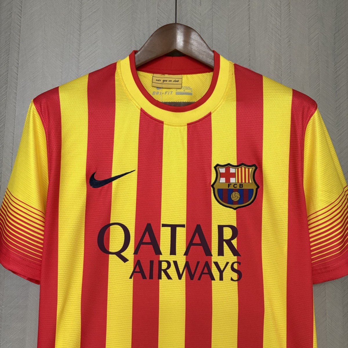 Retro Barcelona 13/14 Away jersey Fan Version