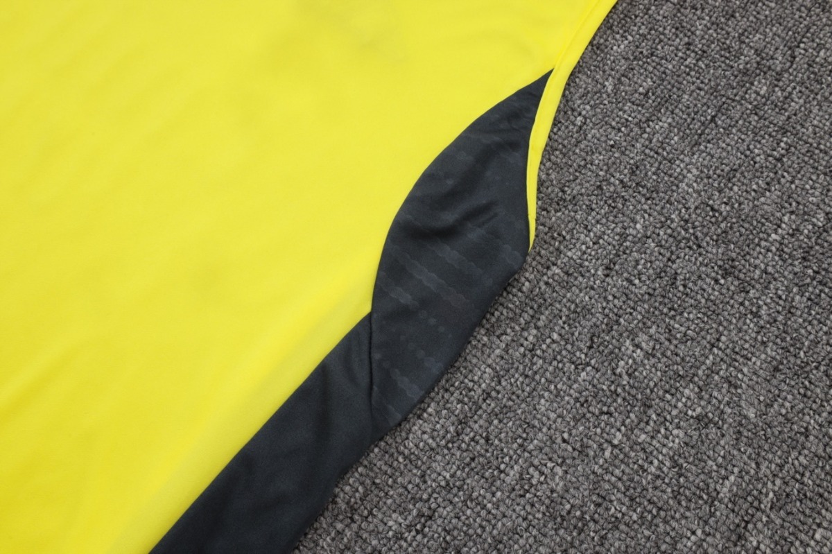 2026 Real Madrid Yellow Training Set Shirt and Shorts