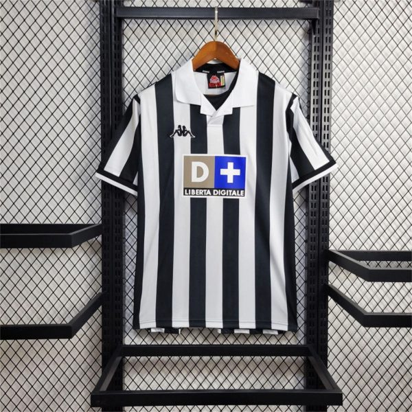 Retro Juventus 1998/99 Home  jersey Fan Version