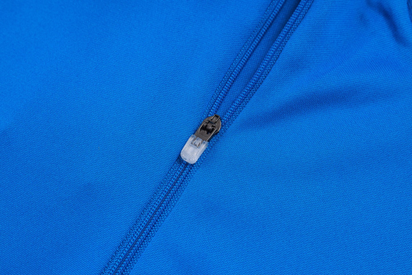 202526 Real Madrid lake blue Long-sleeved half-pull training kit Football team kit
