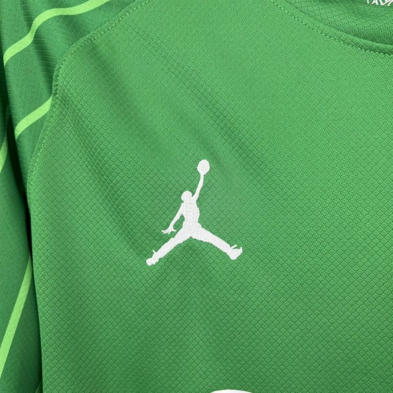 2025/26 PSG Green goalkeeper Long Sleeves jersey Fan Version