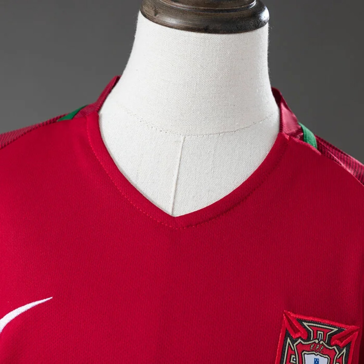 Retro Portugal 2016/17 Home Kid Kits