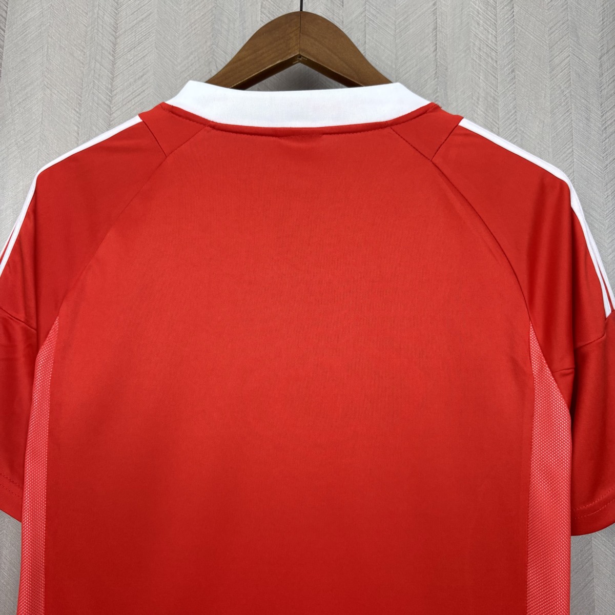 Retro Benfica 2002/03 Home Jersey Fan Version