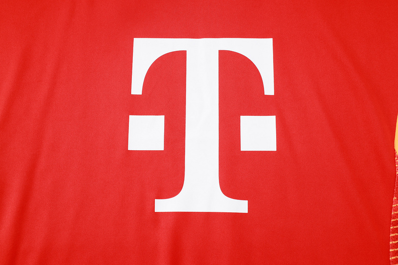 24/25 Bayern Munich Red Training Set Shirt and Shorts