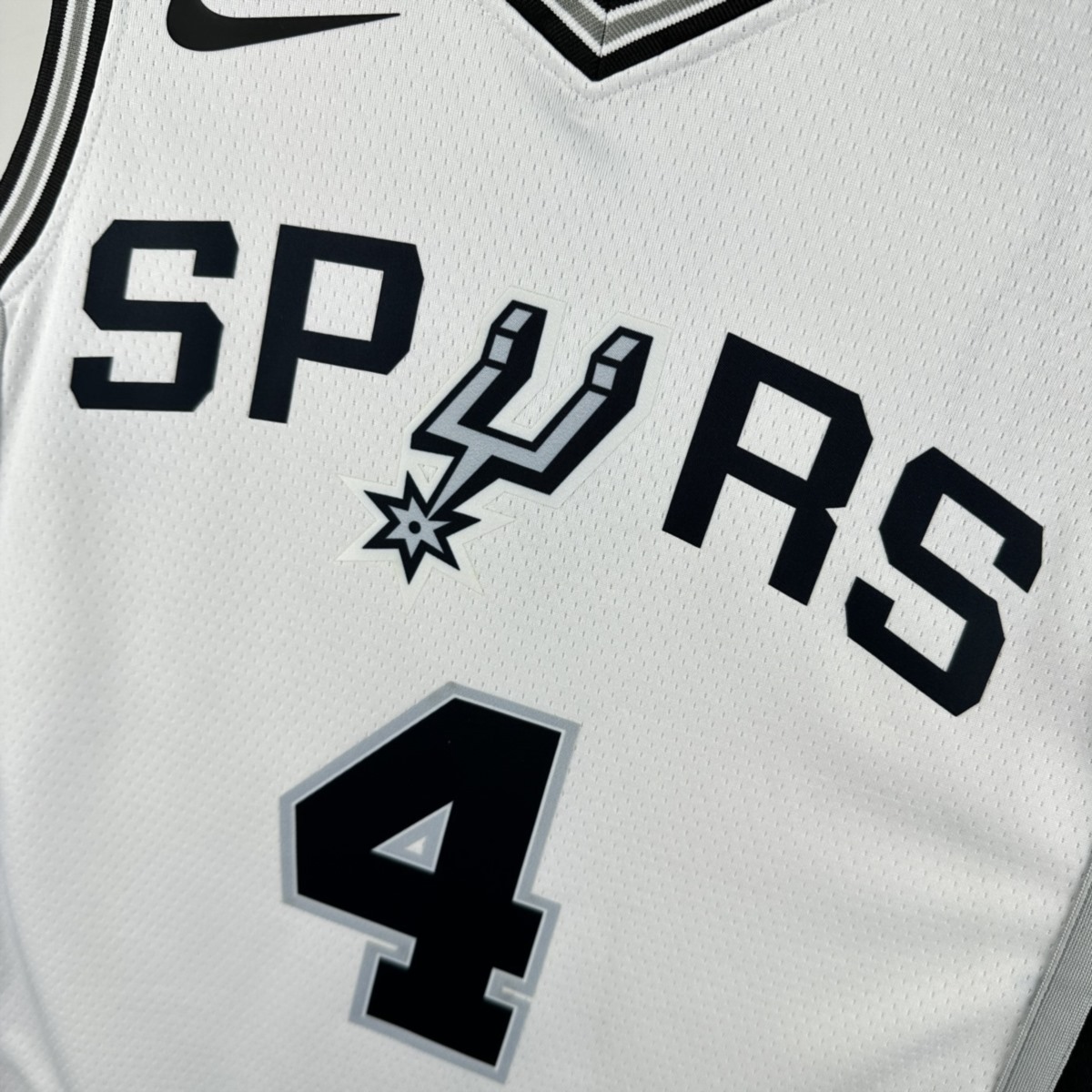 NBA San Antonio Spurs WEMBANYAMA#1 2022/23 White Icon Edition Swingman Jersey S-XXL