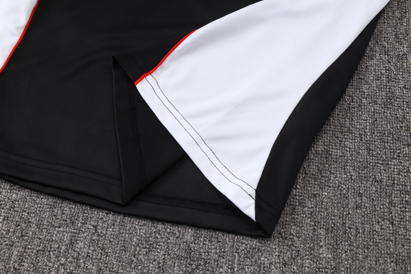 202526 Bayern Munich black Long-sleeved half-pull training kit Football team kit