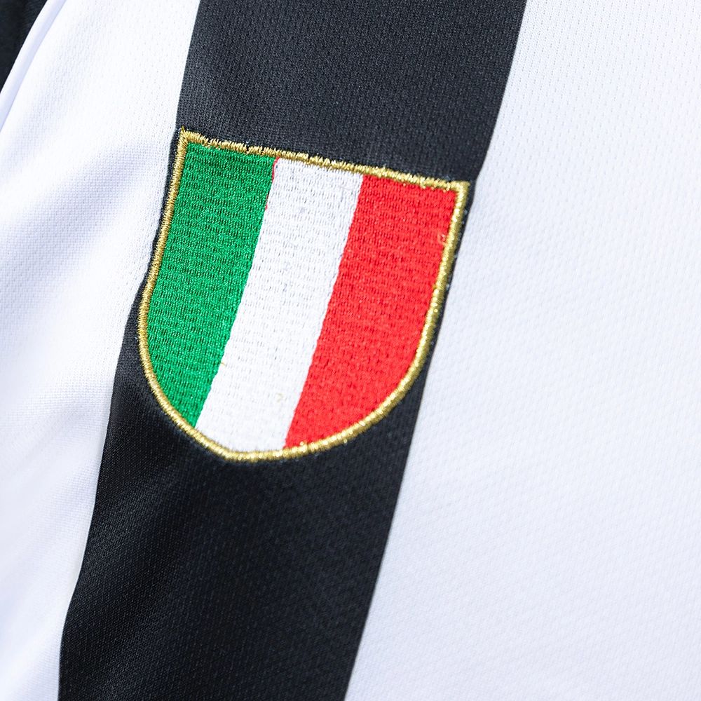Retro Juventus 02/03 Home  jersey Fan Version