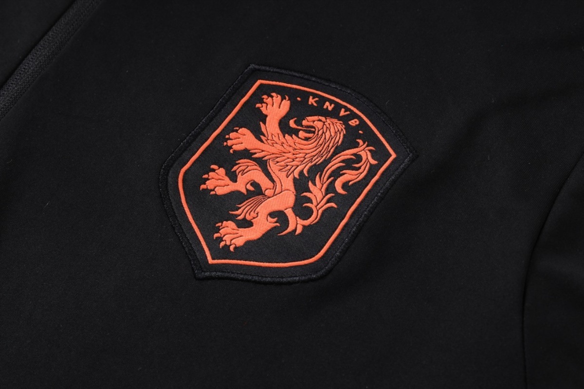 2026 Netherlands Black Long-sleeved halt-pull training kit
