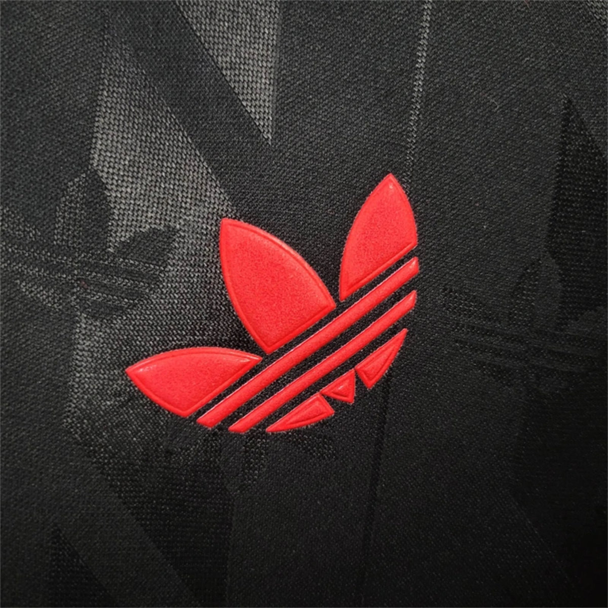 2024/25 Retro Manchester United Black Jersey Fan Version