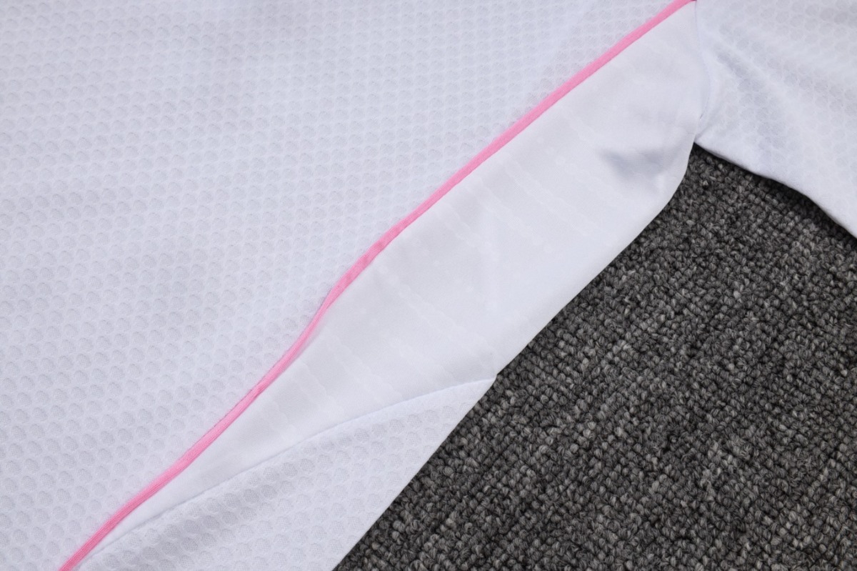 2026 Juventus White Training Set Shirt and Shorts