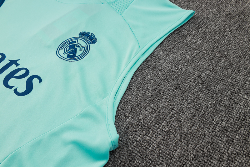 24/25 Real Madrid Light green Training Set Shirt and Shorts