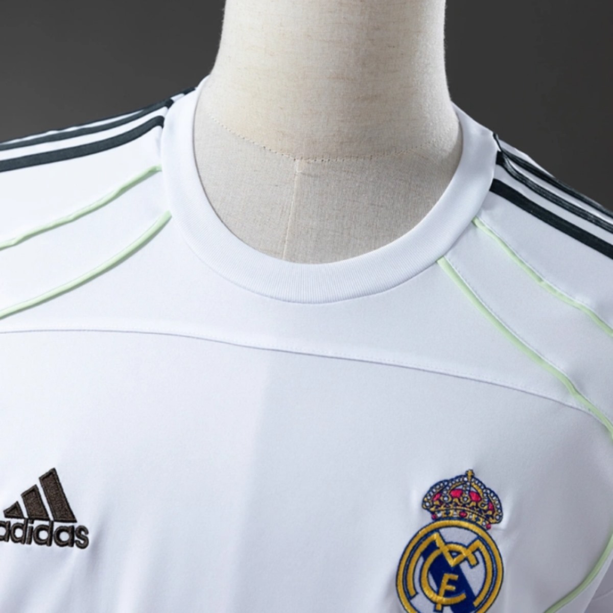 2025/26 Real Madrid White Special Edition jersey Fan version