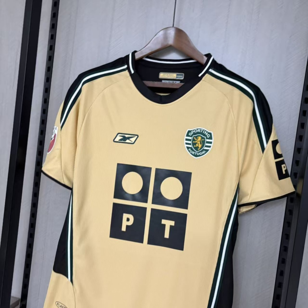 Retro Sporting Lisbon 03/04 Away jersey Fan Version
