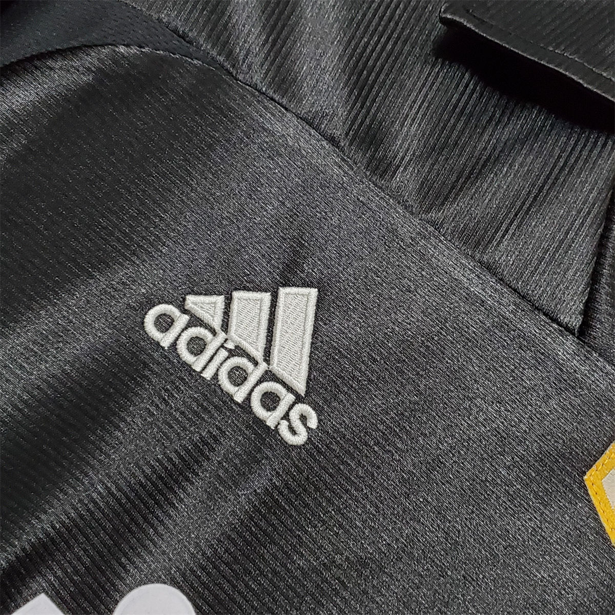 Real Madrid Retro 98/99 Third Away jersey Fan Version