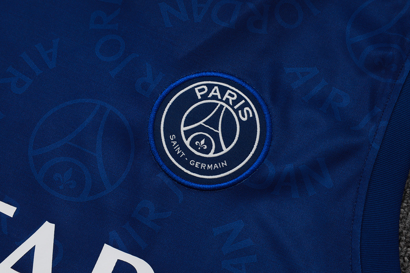 2024/25 Paris White Training Set Shirt and Shorts
