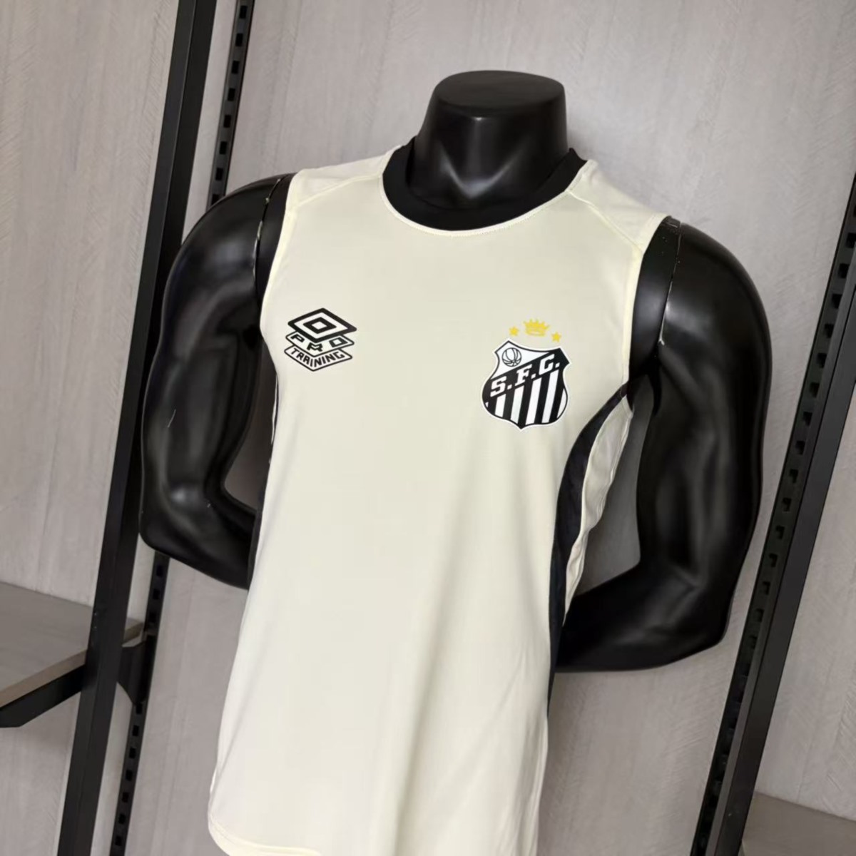 2026/27 Santos Training Beige Vest Fan Version