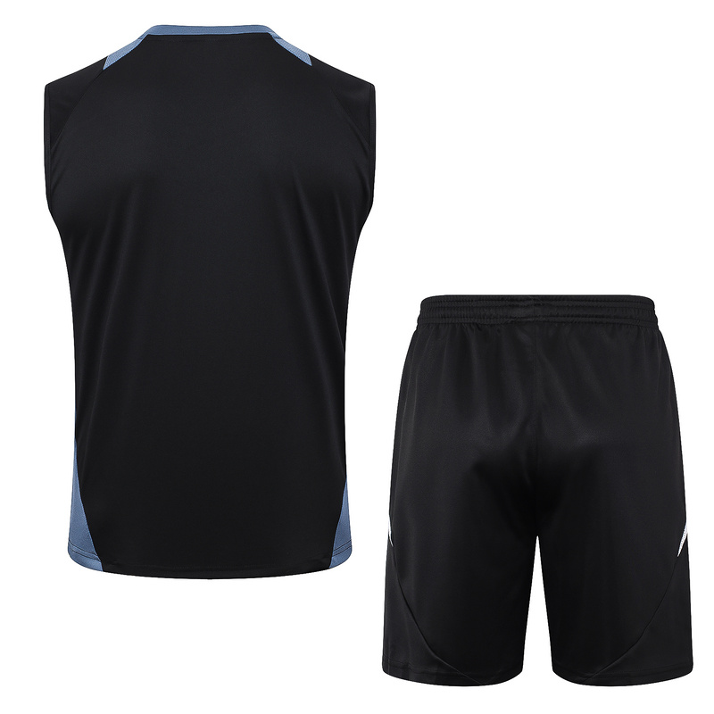 24/25 Manchester United Black Training Set Shirt and Shorts
