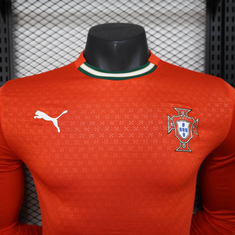 2025/26 Portugal Home Long Sleeve Jersey Player Version