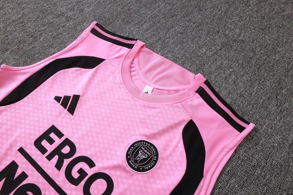 2026 Miami Pink Training Set Shirt and Shorts